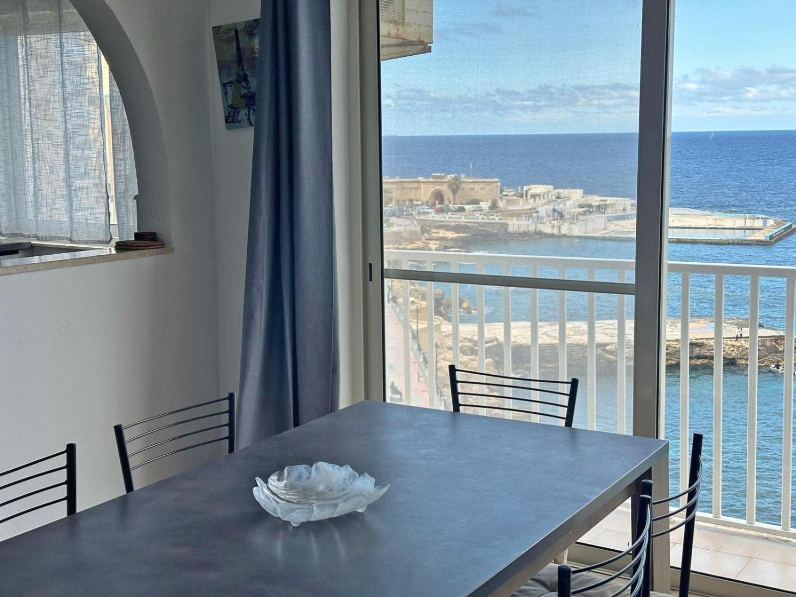 6Th Floor Seafront Apartment With Open Sea Views Sliema Exterior photo